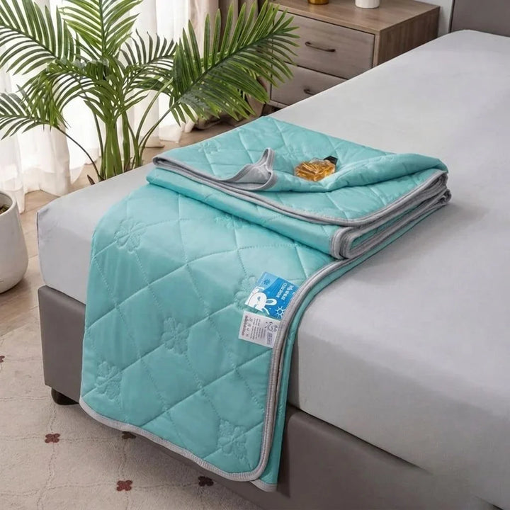 Lightweight Moisture-Wicking Cooling Throw with Flat Seam Edges | Light Cooling Throw for Warm Days | Cooling Blankets