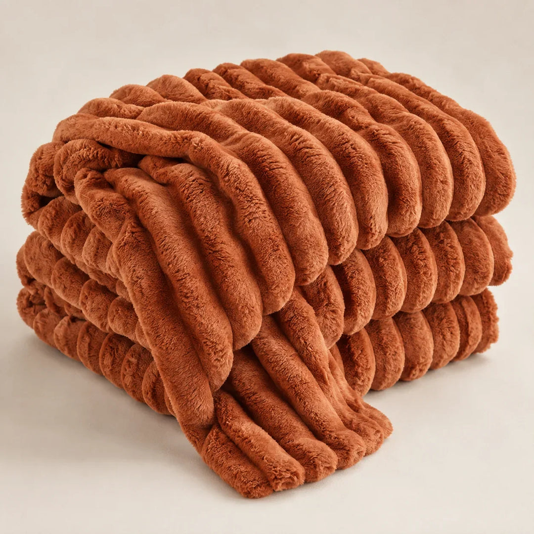 High-Loft Plush Throw Blanket with Dense Draught-Blocking Backing | Plush Loft That Blocks Draughts | Throw Blankets