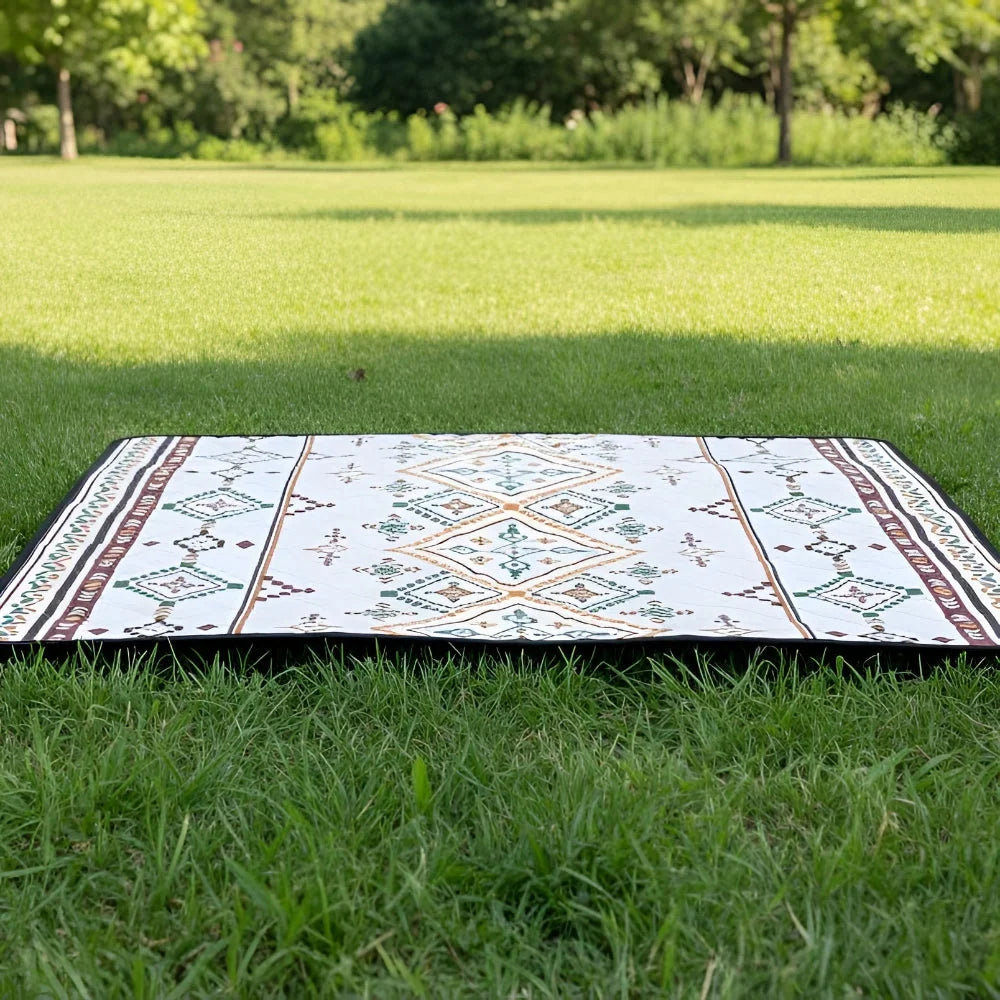 Foldable Insulated Waterproof Travel Picnic Blanket | Dry, Warm and Packable | Picnic Blankets