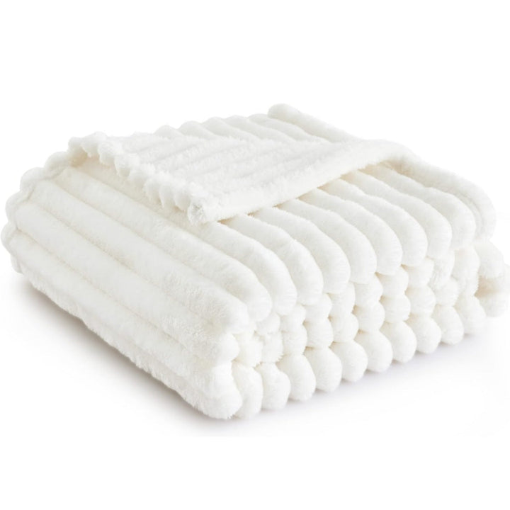 Cozy Plush Throw Blanket in Five Colours and Extra Large Size | Plush Choices from Small to XL | Throw Blankets