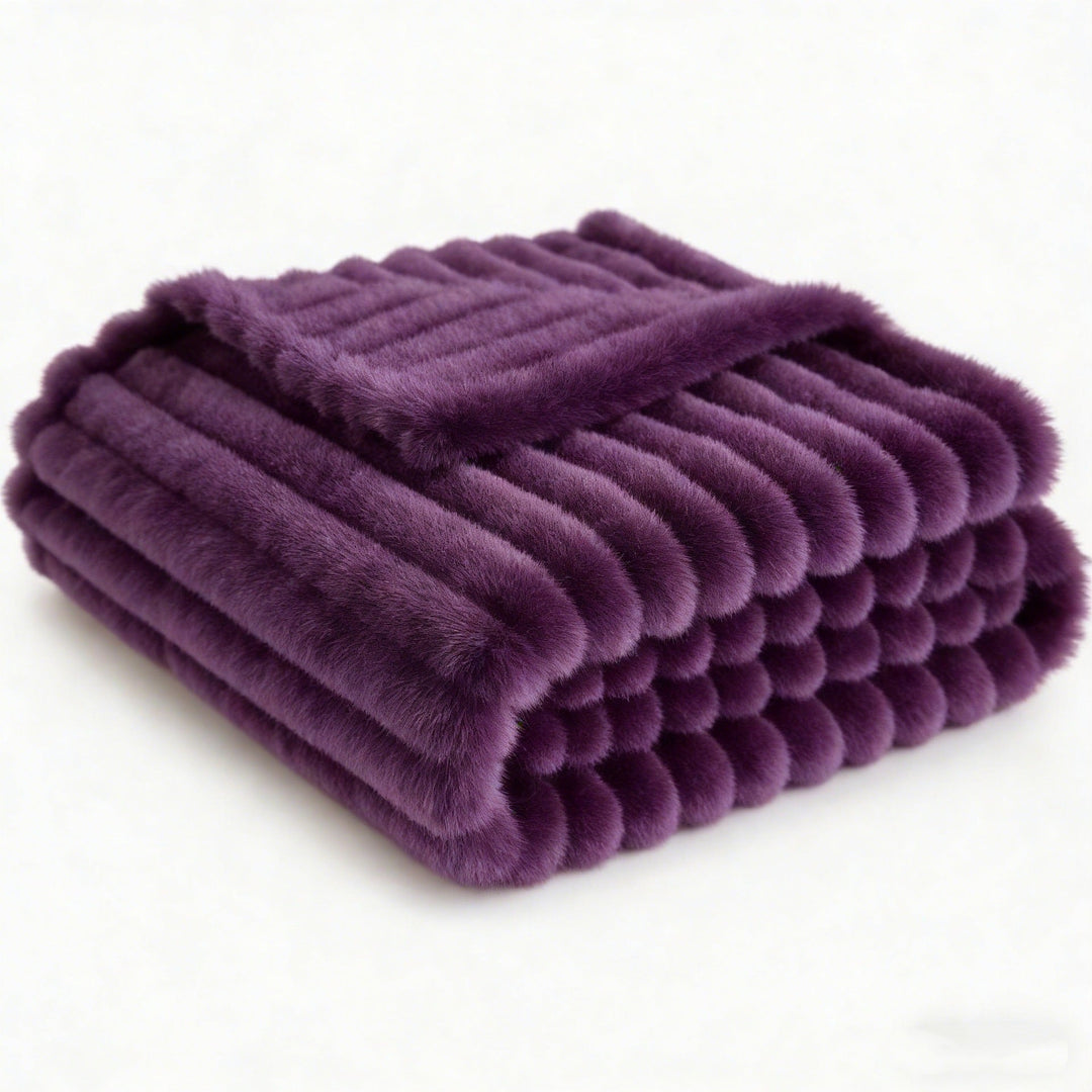 Cozy Plush Throw Blanket in Five Colours and Extra Large Size | Plush Choices from Small to XL | Throw Blankets