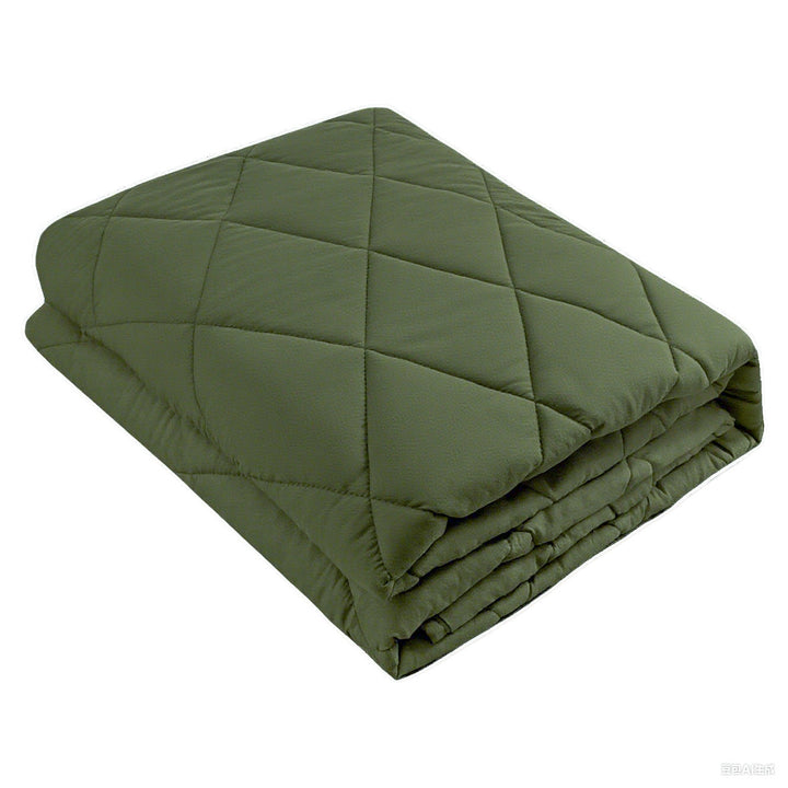 Plush Quilted Blanket in Classic Diamond Pattern for Bed, Sofa and Travel | Plush Quilted Warmth All Year | Throw Blankets