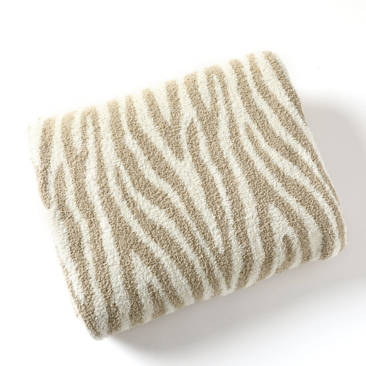 Knitted Houndstooth and Zebra Throw Blanket for Weekend Lounging | Knitted Houndstooth Style | Throw Blankets