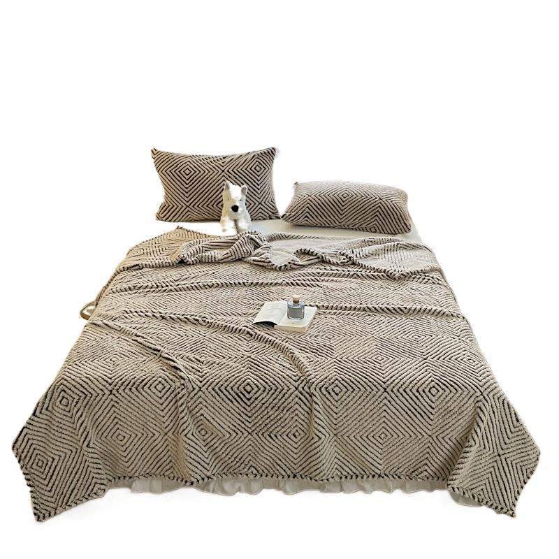 Geometric Pattern Decorative Throw Blanket for Bed and Sofa | Geometric Pattern Comfort | Throw Blankets