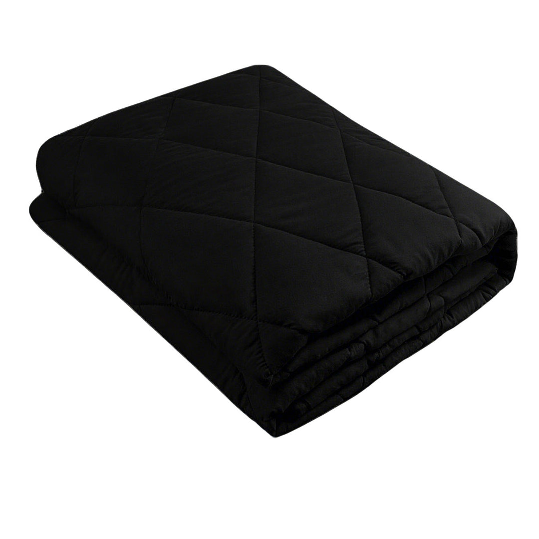 Plush Quilted Blanket in Classic Diamond Pattern for Bed, Sofa and Travel | Plush Quilted Warmth All Year | Throw Blankets