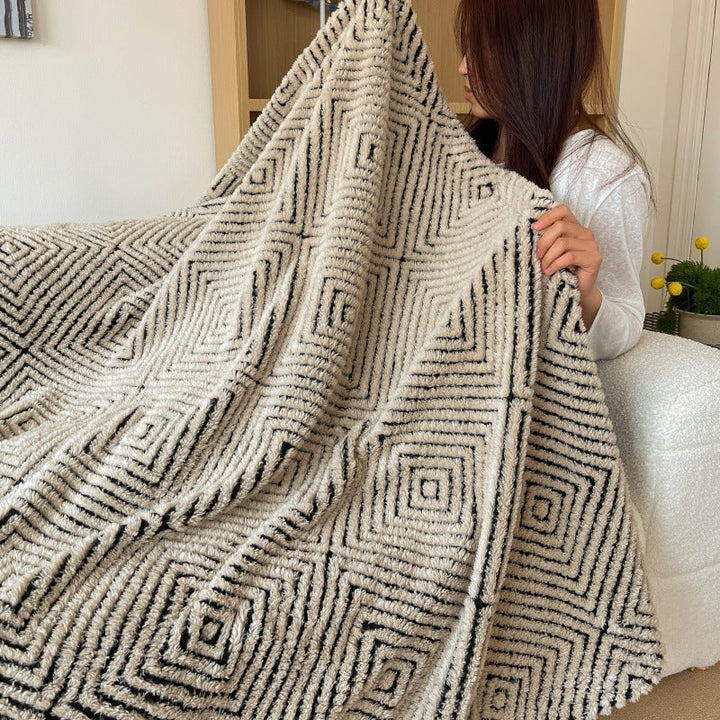 Geometric Pattern Decorative Throw Blanket for Bed and Sofa | Geometric Pattern Comfort | Throw Blankets