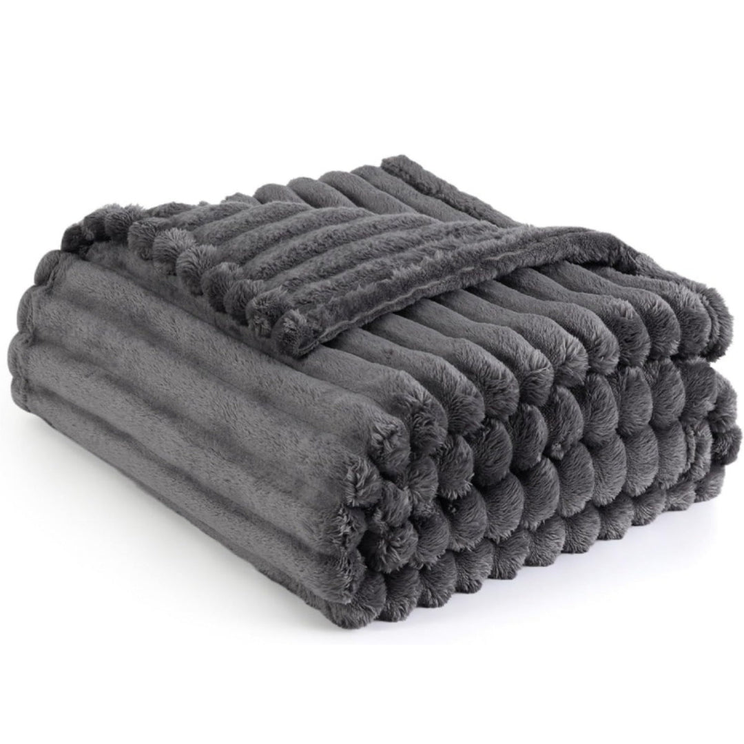 Cozy Plush Throw Blanket in Five Colours and Extra Large Size | Plush Choices from Small to XL | Throw Blankets