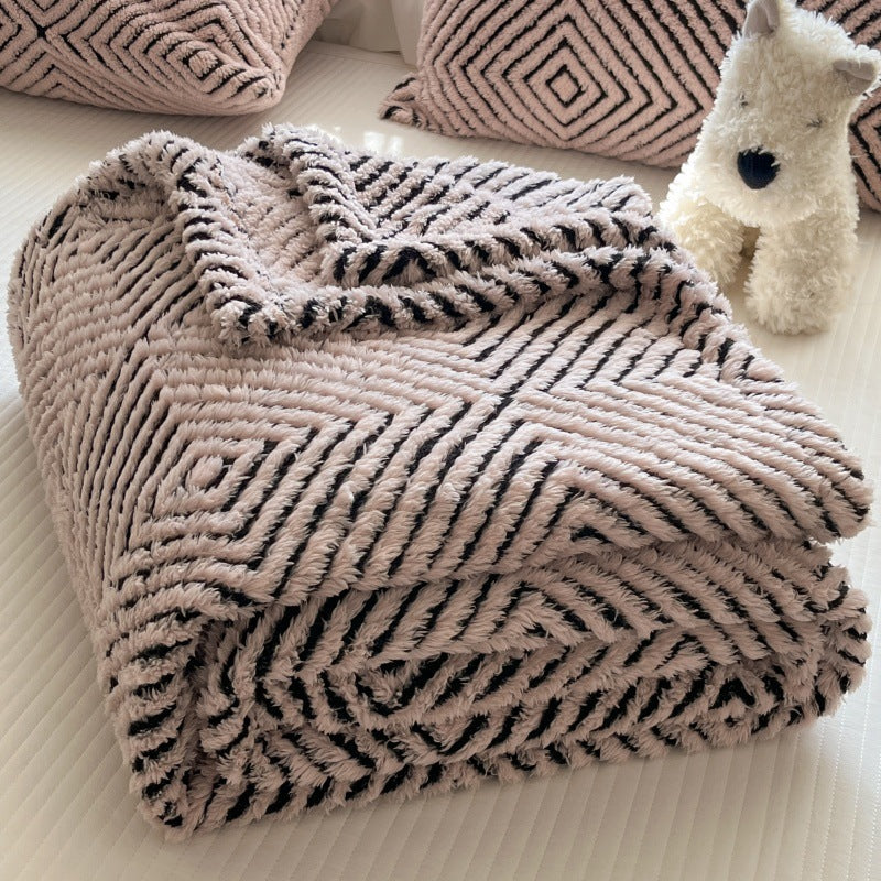 Geometric Pattern Decorative Throw Blanket for Bed and Sofa | Geometric Pattern Comfort | Throw Blankets