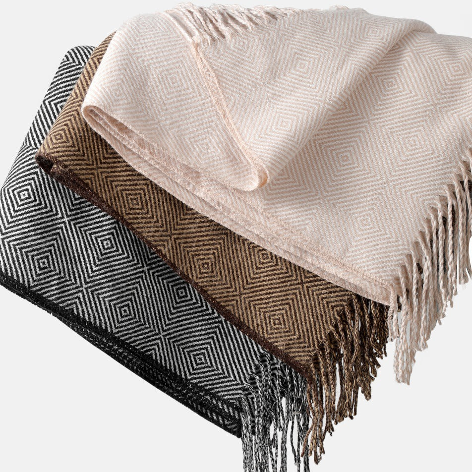 Decorative Geometric Woven Throw Blanket for Sofa and Bed | Modern Geometric Woven Warmth | Throw Blankets