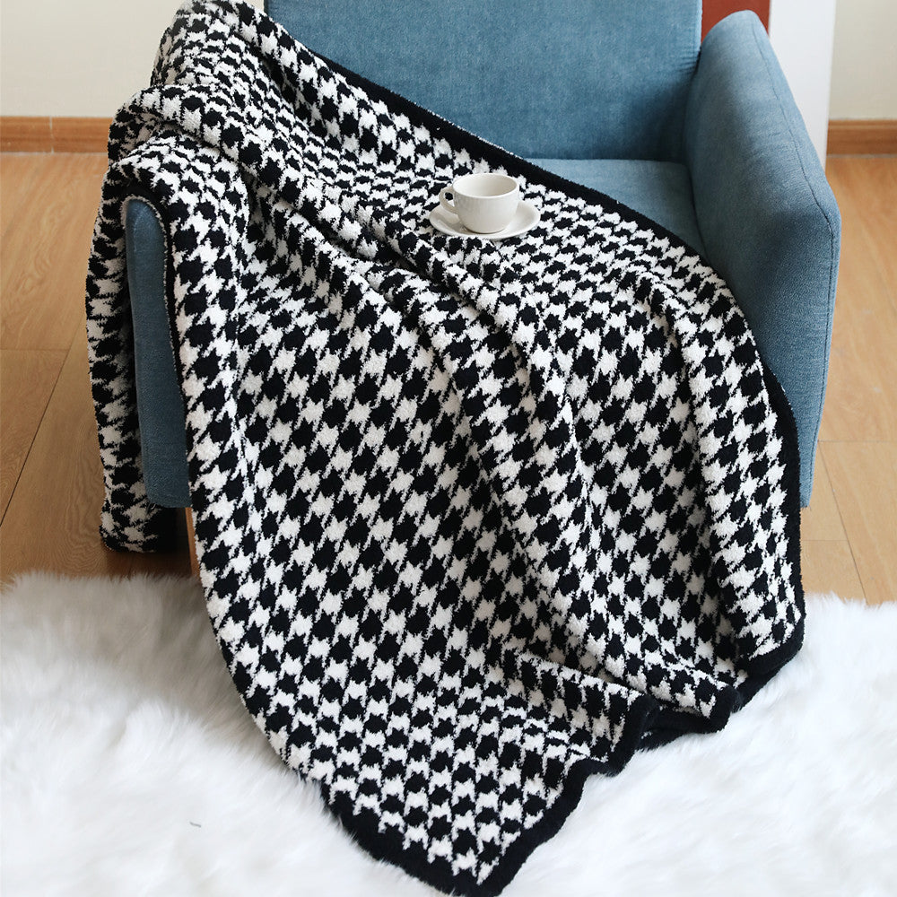 Knitted Houndstooth and Zebra Throw Blanket for Weekend Lounging | Knitted Houndstooth Style | Throw Blankets