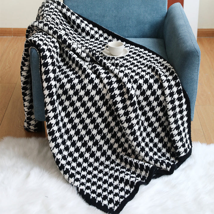 Knitted Houndstooth and Zebra Throw Blanket for Weekend Lounging | Knitted Houndstooth Style | Throw Blankets