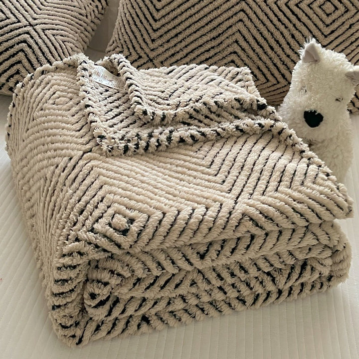 Geometric Pattern Decorative Throw Blanket for Bed and Sofa | Geometric Pattern Comfort | Throw Blankets