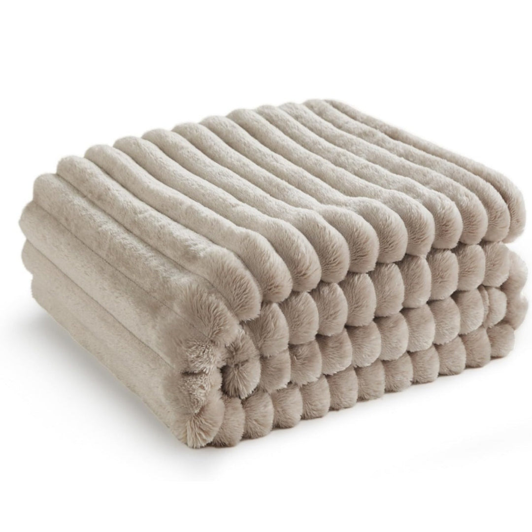 Cozy Plush Throw Blanket in Five Colours and Extra Large Size | Plush Choices from Small to XL | Throw Blankets
