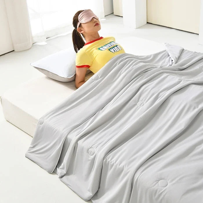 Cooling Comforter for Hot Sleepers, Lightweight and Reversible | Cool Touch for Warm Nights | Comforters