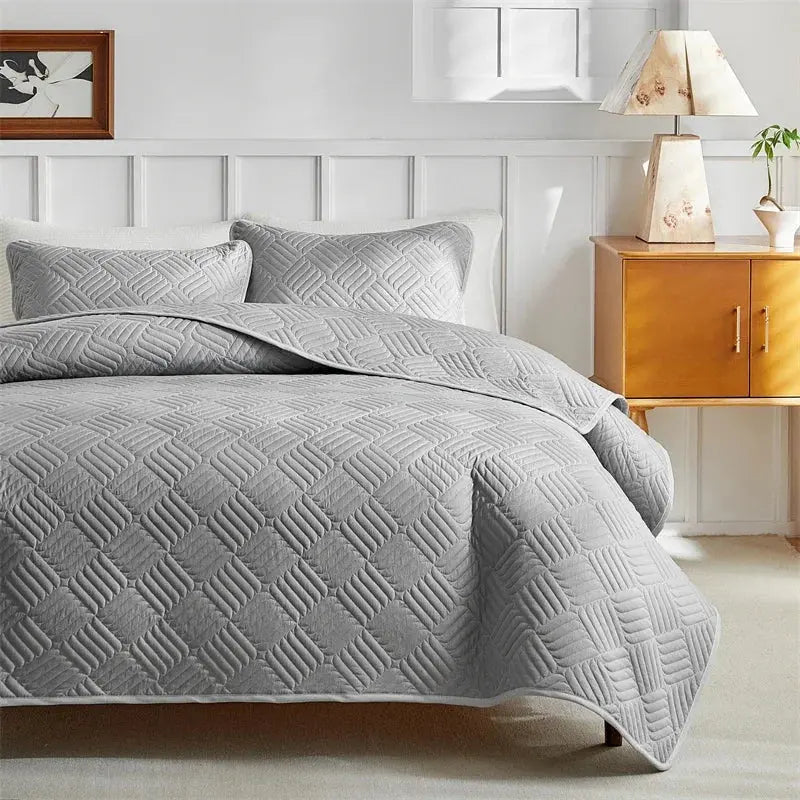 Lightweight 3-Piece Bedspread Set, Double-Sided Soft Fabric for Warm Weather | Light Layers for Summer Nights | Bedspreads