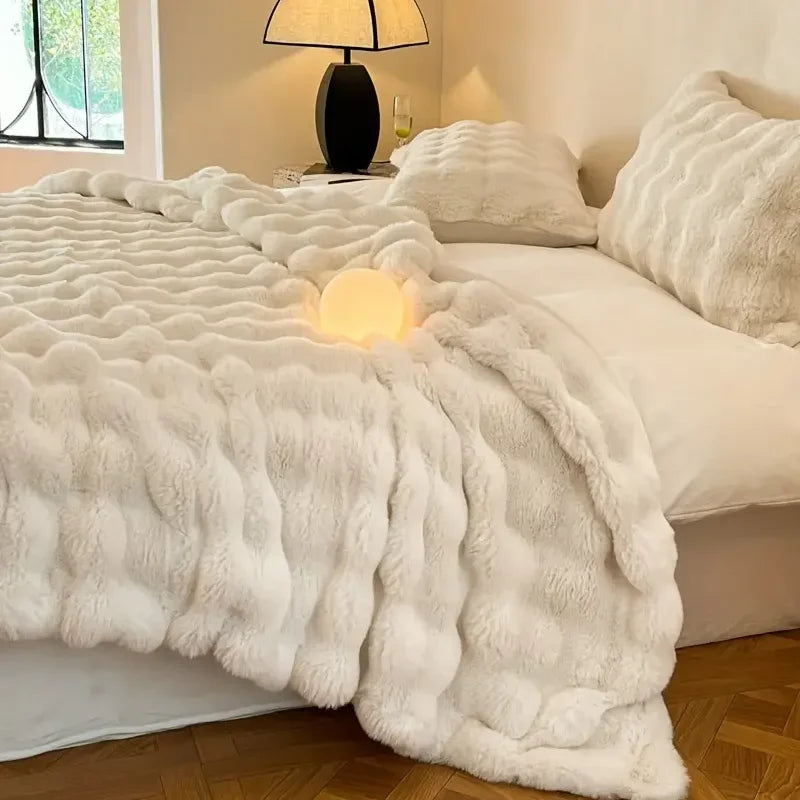 Reversible Faux Fur Winter Blanket with Checkered Design | Double-Sided Faux Fur Softness | Throw Blankets