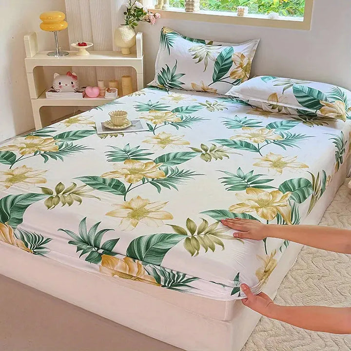 Floral Fitted Sheet Set with White Garden Print and 2 Pillowcases | Floral Garden Fitted Sheet Set | Sheet Sets
