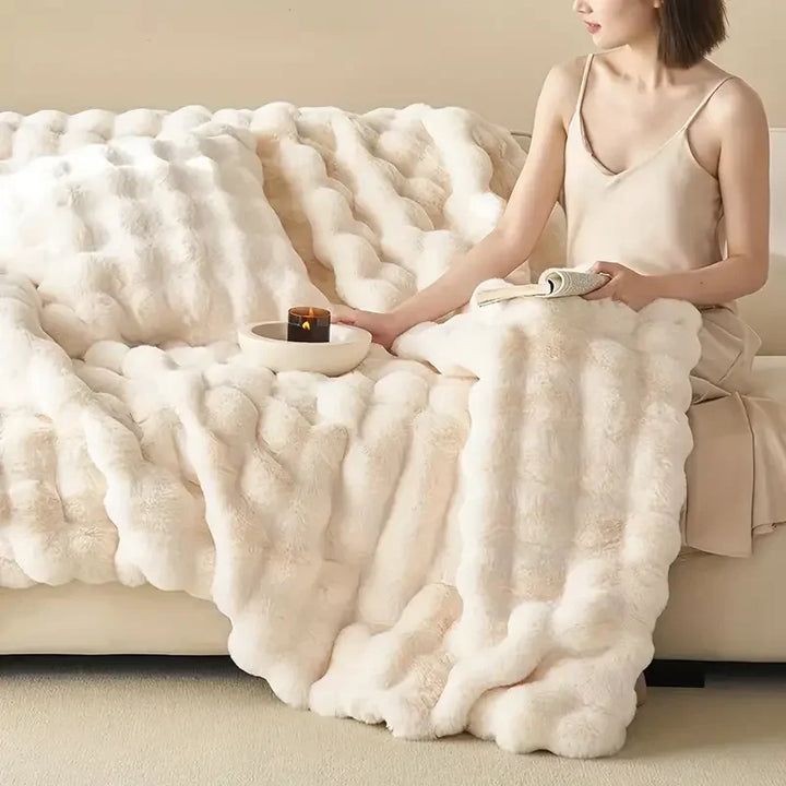Reversible Faux Fur Winter Blanket with Checkered Design | Double-Sided Faux Fur Softness | Throw Blankets