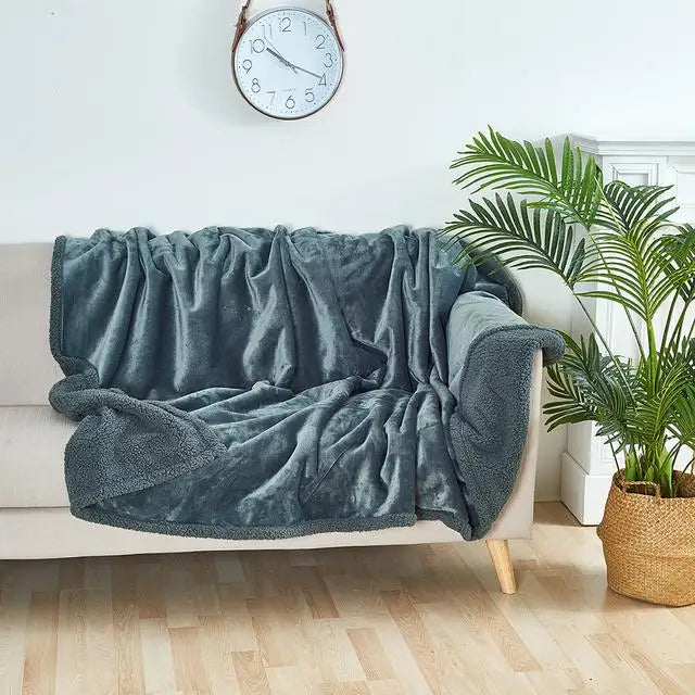Waterproof Coral Fleece Nylon Blanket for Picnic, Travel and Home | Waterproof Fleece for Picnic and Travel | Throw Blankets