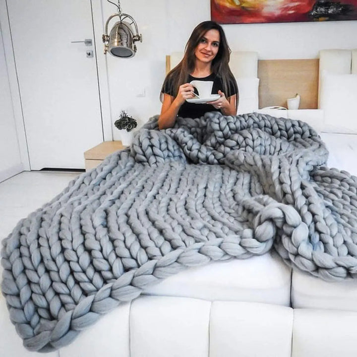 Chunky Knit Wool-Style Throw Blanket for Sofa and Bed in Six Colours | Chunky Knit Texture for Cold Days | Throw Blankets