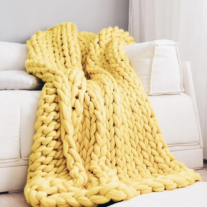 Chunky Knit Wool-Style Throw Blanket for Sofa and Bed in Six Colours | Chunky Knit Texture for Cold Days | Throw Blankets