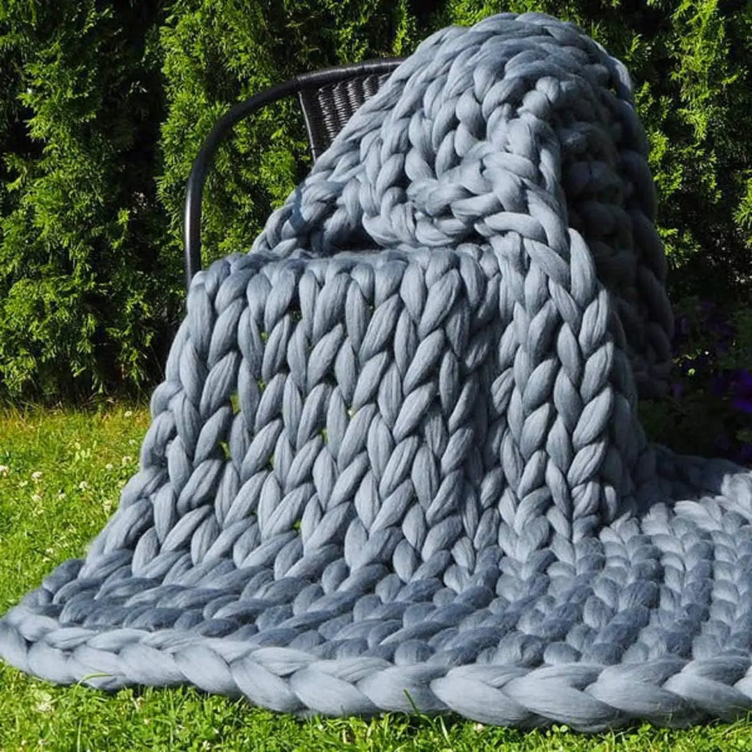 Chunky Knit Wool-Style Throw Blanket for Sofa and Bed in Six Colours | Chunky Knit Texture for Cold Days | Throw Blankets