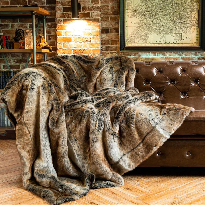 Luxury Faux Fur Throw Blanket for Sofa and Bedroom, Two Sizes | Thick Faux Fur for Cosy Rooms | Throw Blankets