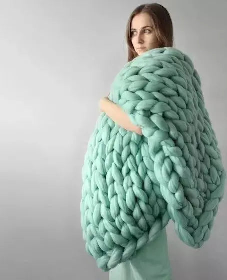 Chunky Knit Wool-Style Throw Blanket for Sofa and Bed in Six Colours | Chunky Knit Texture for Cold Days | Throw Blankets