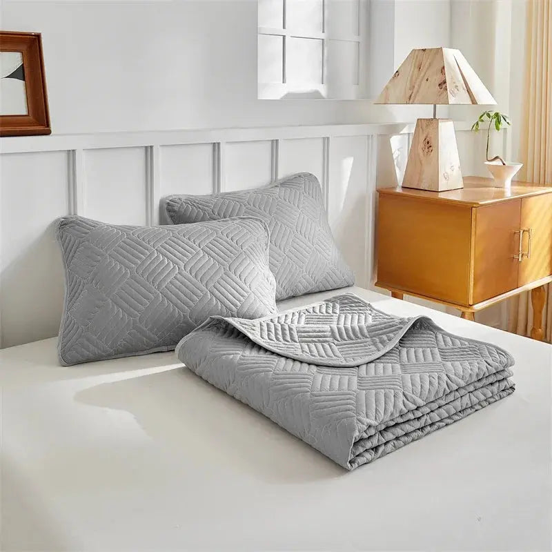 Lightweight 3-Piece Bedspread Set, Double-Sided Soft Fabric for Warm Weather | Light Layers for Summer Nights | Bedspreads