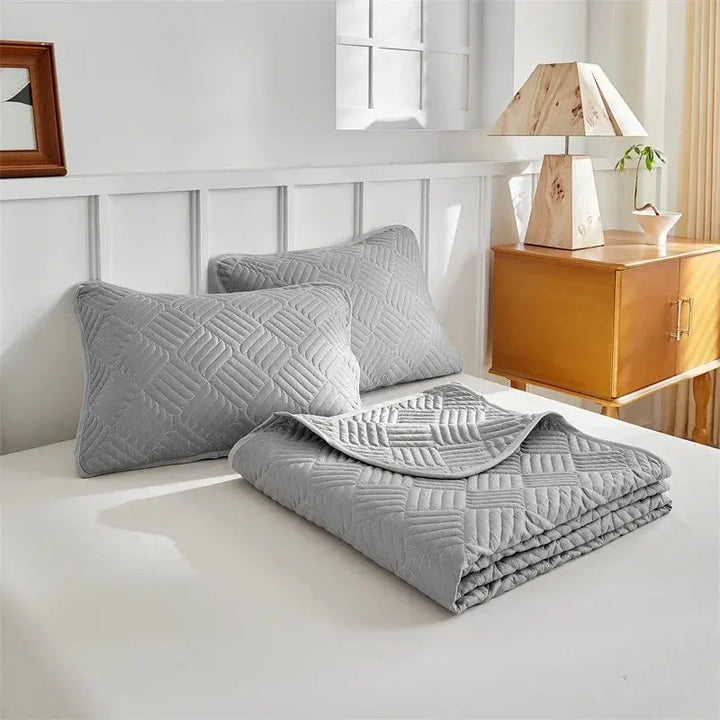 Lightweight 3-Piece Bedspread Set, Double-Sided Soft Fabric for Warm Weather | Light Layers for Summer Nights | Bedspreads