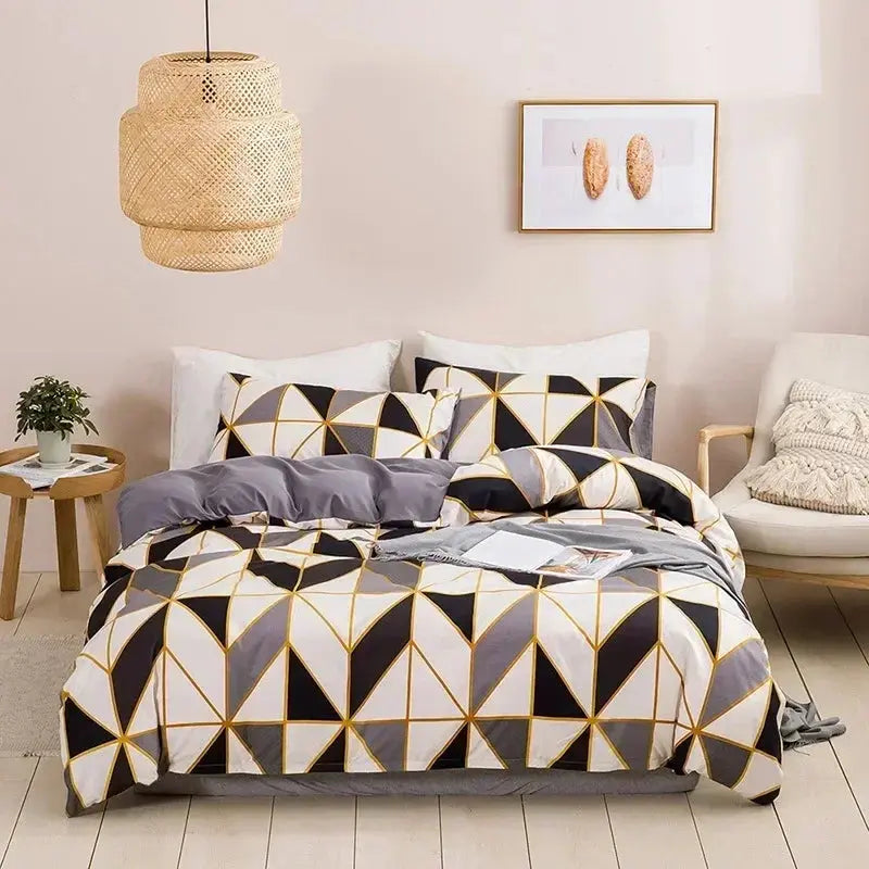 Modern Geometric Printed Duvet Cover Set with Two Pillowcases | Bold Geometric Bedroom Update | Duvet Cover Sets