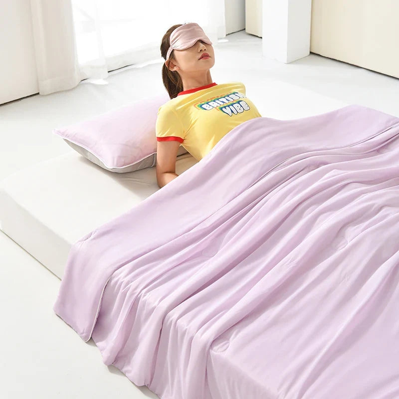 Cooling Comforter for Hot Sleepers, Lightweight and Reversible | Cool Touch for Warm Nights | Comforters
