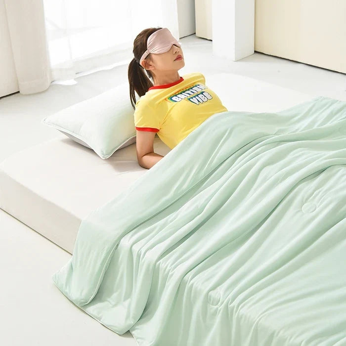 Cooling Comforter for Hot Sleepers, Lightweight and Reversible | Cool Touch for Warm Nights | Comforters