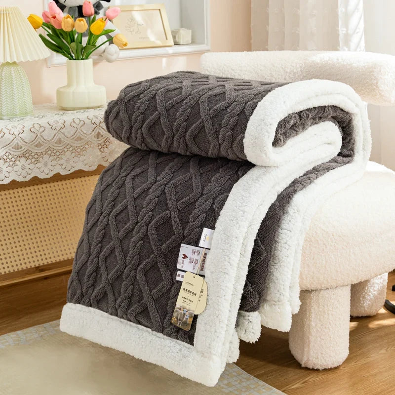 Textured Fleece Throw Blanket with Cosy Sherpa-Style Backing | Cosy Texture on Both Sides | Throw Blankets