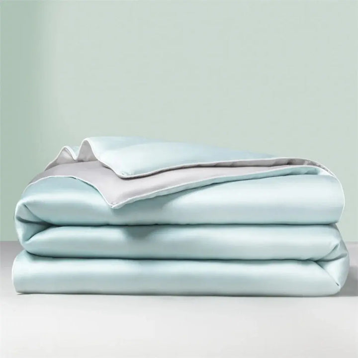 Featherlight Summer Lightweight Comforter with Quilted Channels | Thin Cover for Hot Months | Comforters