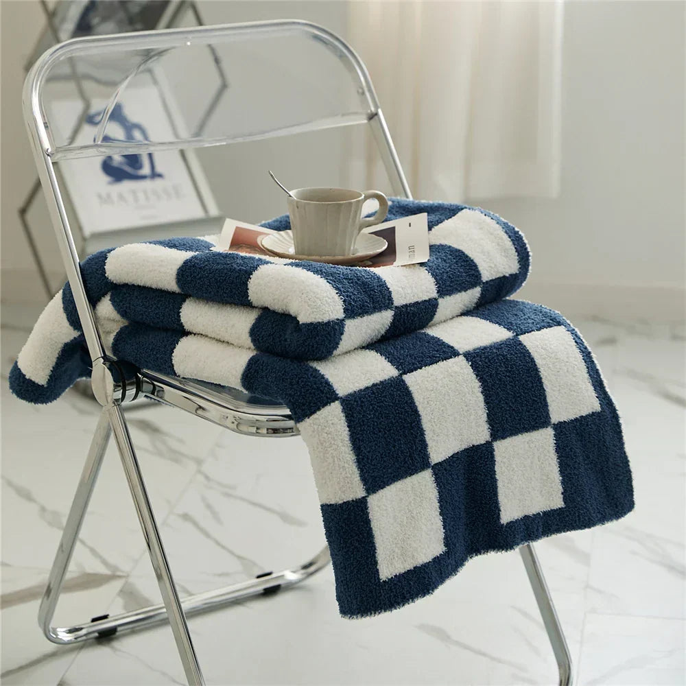 Soft Plush Navy Blue Throw Blanket for Snuggling All Year Round | Plush Navy Throw for Calm Interiors | Throw Blankets