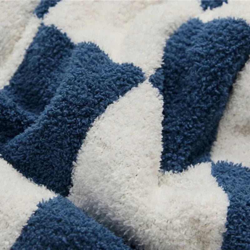Soft Plush Navy Blue Throw Blanket for Snuggling All Year Round | Plush Navy Throw for Calm Interiors | Throw Blankets
