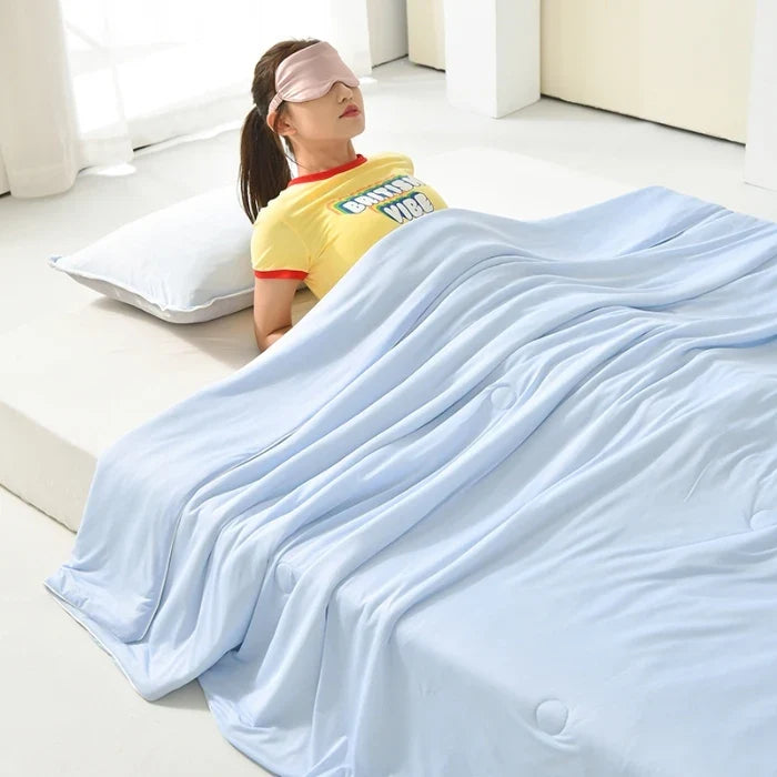 Cooling Comforter for Hot Sleepers, Lightweight and Reversible | Cool Touch for Warm Nights | Comforters