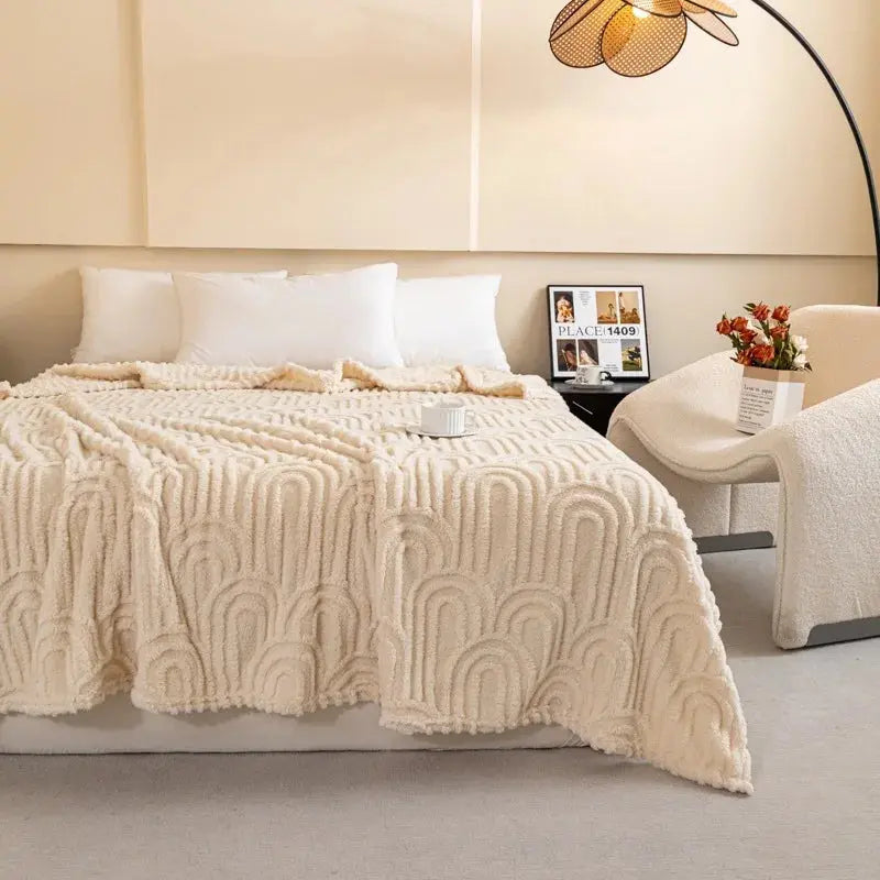 Roman Luxe Jacquard Column Pattern Plush Blanket for Sofa and Bed | Elegant Warmth for Sofa and Bed | Throw Blankets
