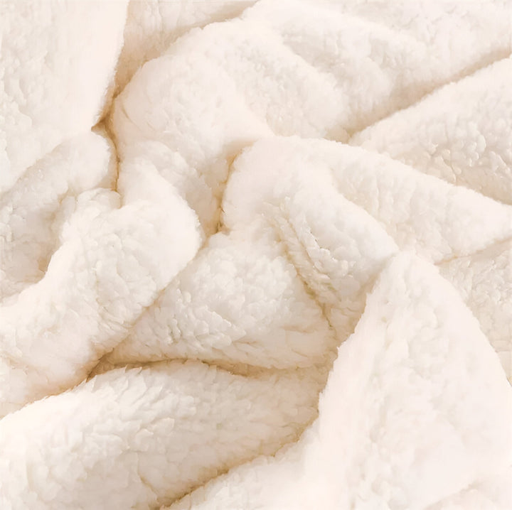 Luxe Super Soft Fleece Blanket in Four Sizes for Couch and Bed | Super Soft Fleece, Four Sizes | Fleece Blankets