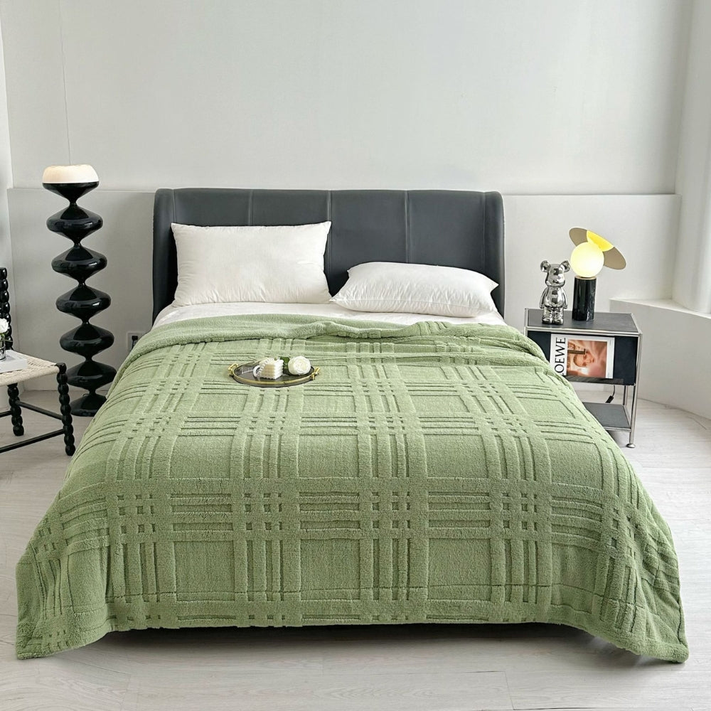 Embossed Grid Plaid Winter Blanket, Double-Layer Soft Microfiber | Embossed Grid Texture, Cosy Warmth | Throw Blankets