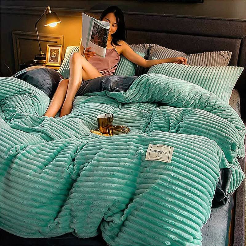 Soft Fleece Winter Duvet Cover and Pillow Cover Set in Premium Microfibre | Warm Fleece Duvet Cover for Winter Beds | Bedding Sets