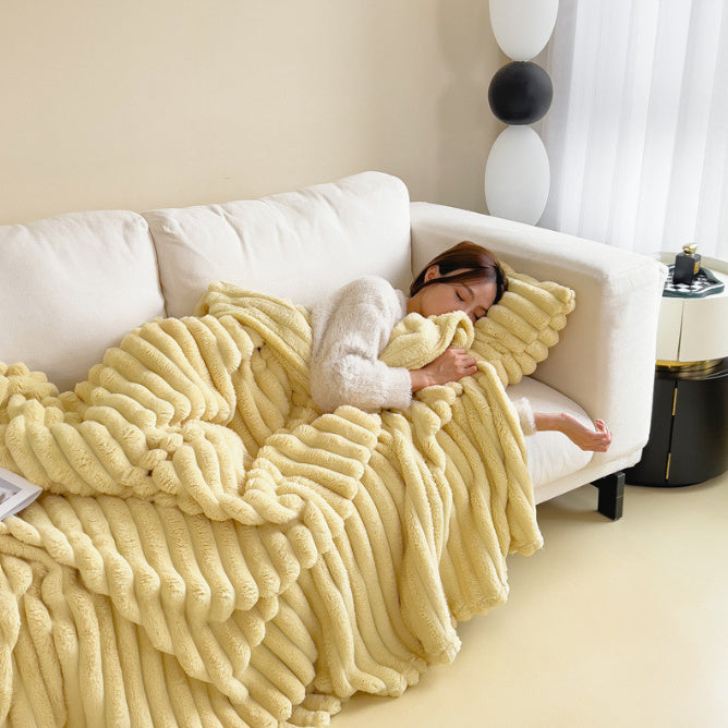 Soft Lightweight Blanket for Cold Winter Evenings, Six Colours | Easy, Soft Winter Evenings | Fleece Blankets