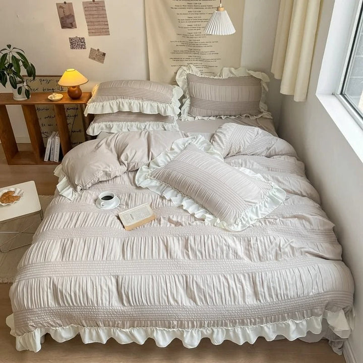Solid Color Ruffle Duvet Cover Set in Thick Polyester | Ruffled Edge Bedding in Four Colours | Bedding Sets