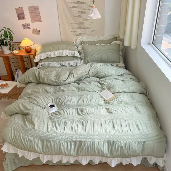 Solid Color Ruffle Duvet Cover Set in Thick Polyester | Ruffled Edge Bedding in Four Colours | Bedding Sets