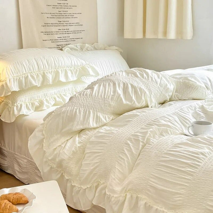 Solid Color Ruffle Duvet Cover Set in Thick Polyester | Ruffled Edge Bedding in Four Colours | Bedding Sets