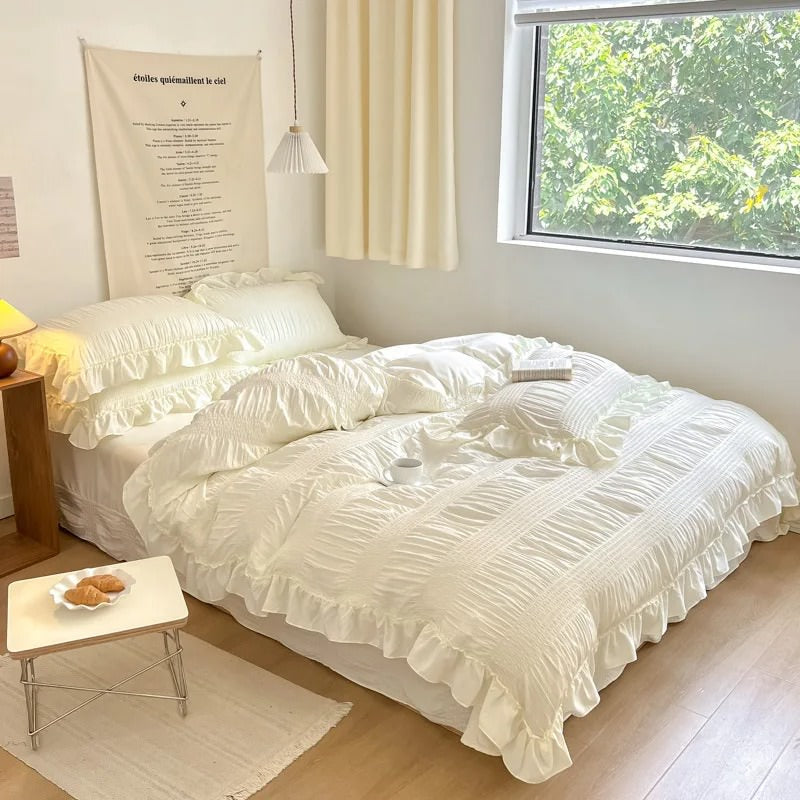 Solid Color Ruffle Duvet Cover Set in Thick Polyester | Ruffled Edge Bedding in Four Colours | Bedding Sets