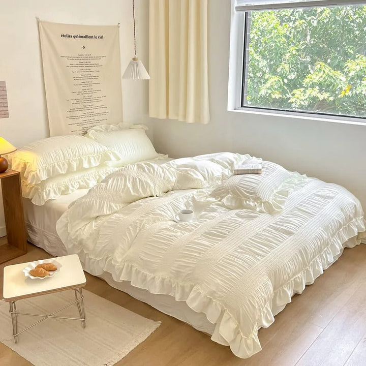 Solid Color Ruffle Duvet Cover Set in Thick Polyester | Ruffled Edge Bedding in Four Colours | Bedding Sets