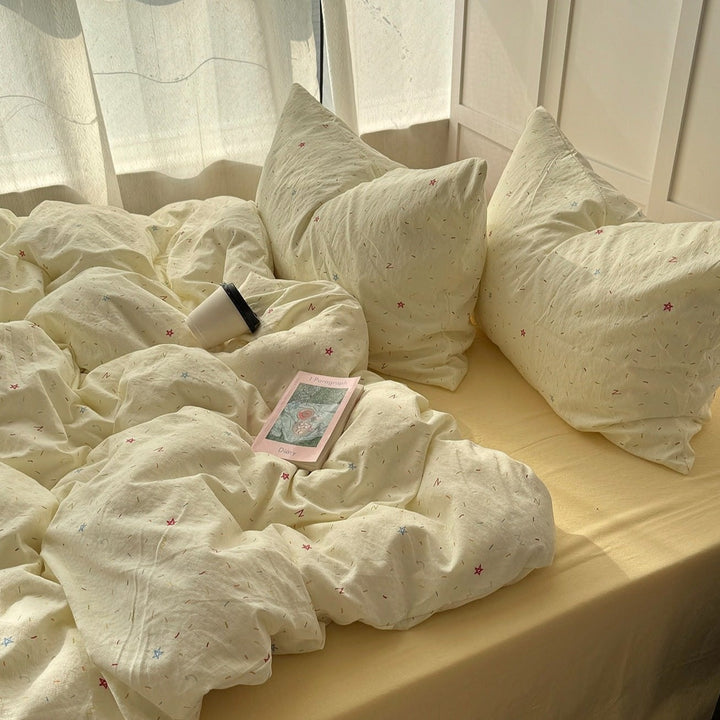 Creamy Pastel Sprinkles Print Duvet Cover Set with Pillowcases | Pastel Sprinkles Print for Playful Beds | Bedding Sets