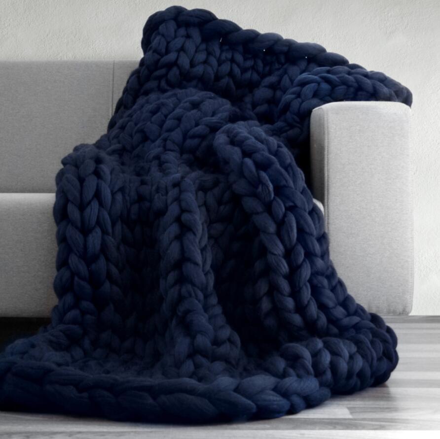 Super Thick Chunky Knit Blanket in Soft Microfibre Blend, Six Colours | Super-Chunky Knit for Snuggling | Throw Blankets